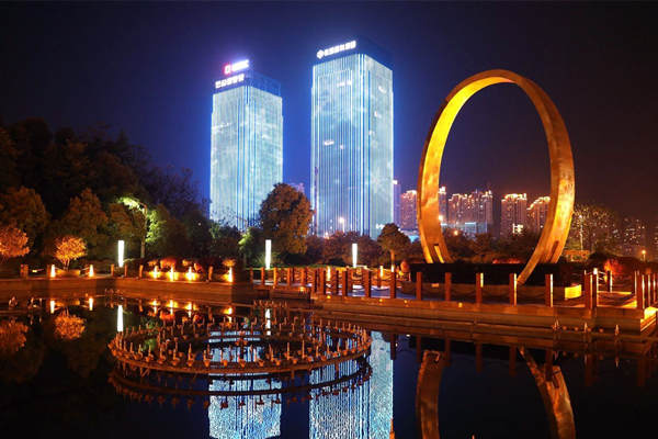 為實(shí)現(xiàn)城市照明節(jié)能，如何部署能源管理系統(tǒng)？(圖1)